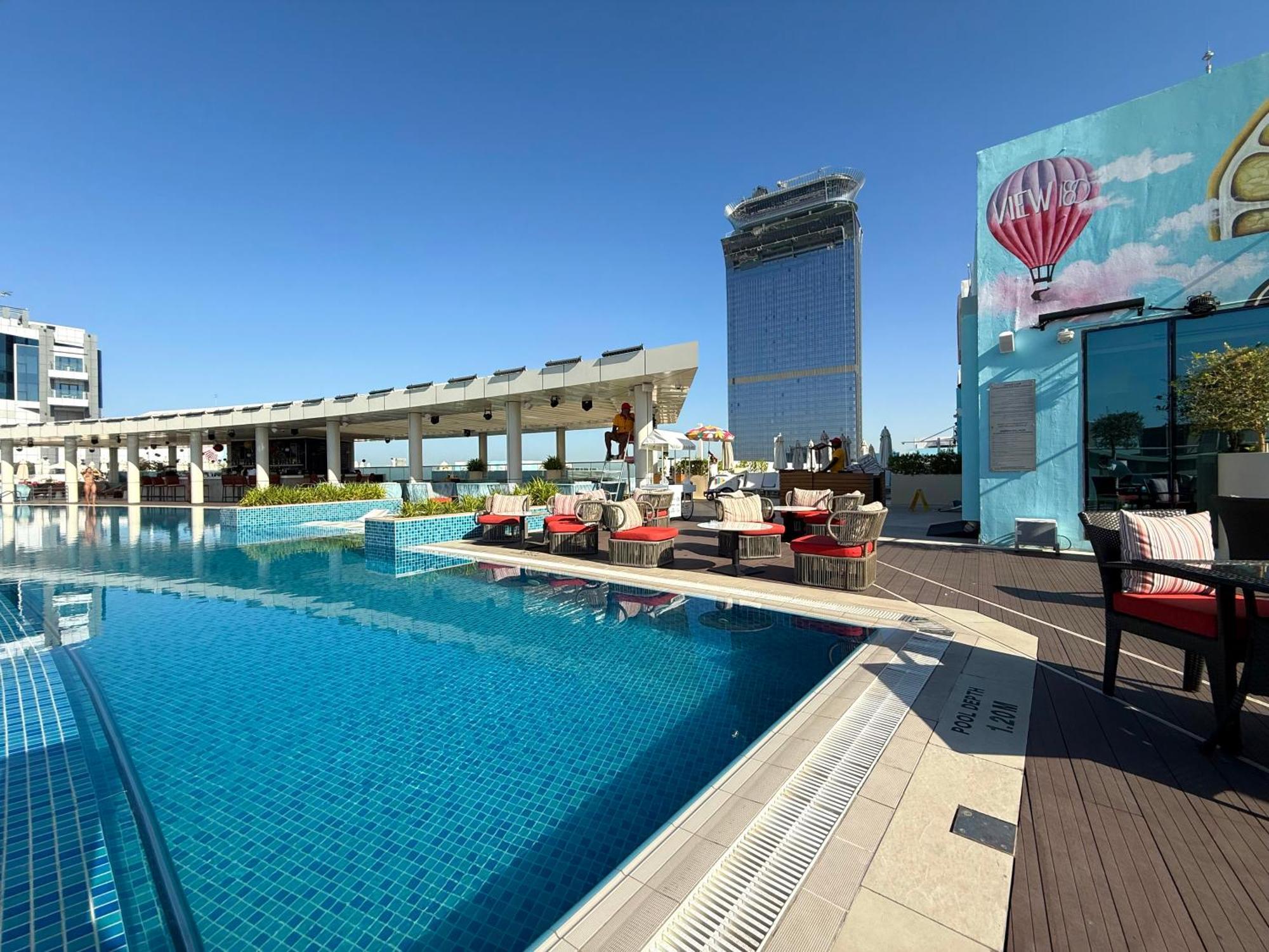 In Seven Palm With Access * Dubai
